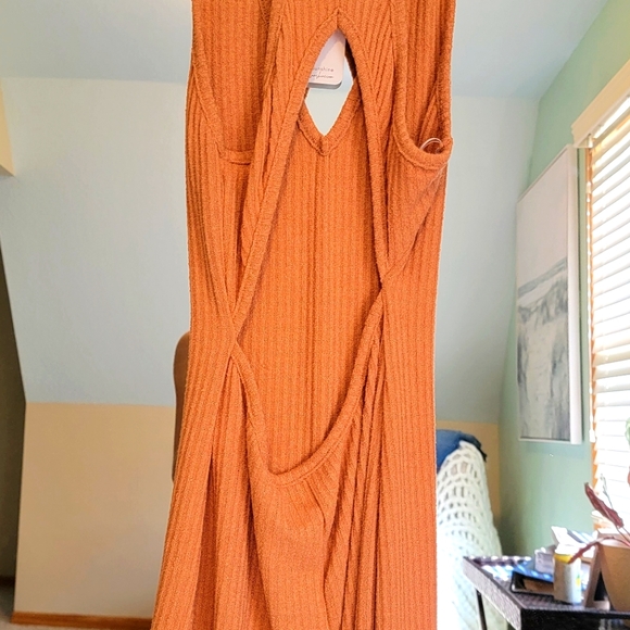 THIS DRESS! NWT- Sm - Picture 8 of 9